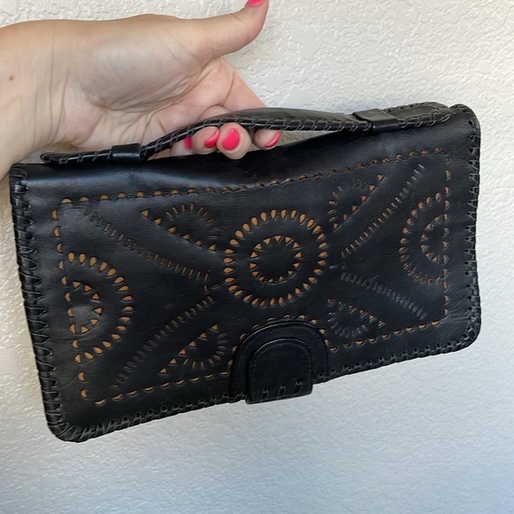 CLEOBELLA Anthropologie Cut-Out Black Leather Boho Clutch - Picture 10 of 11